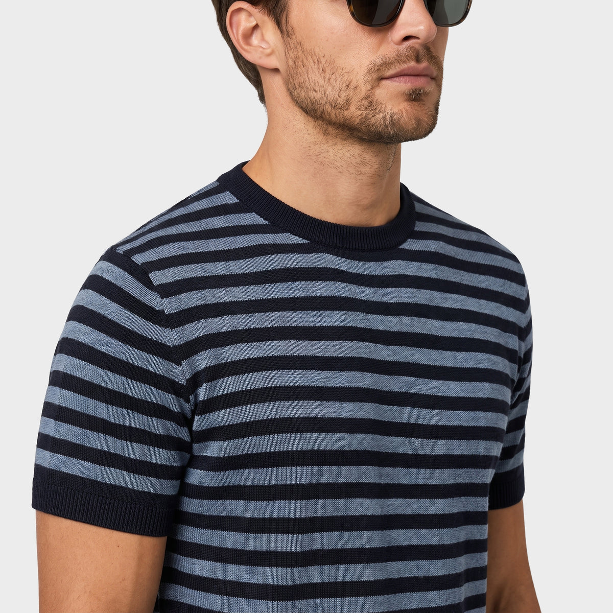 Marinière Linen Knit T-Shirt - Blue - closeup