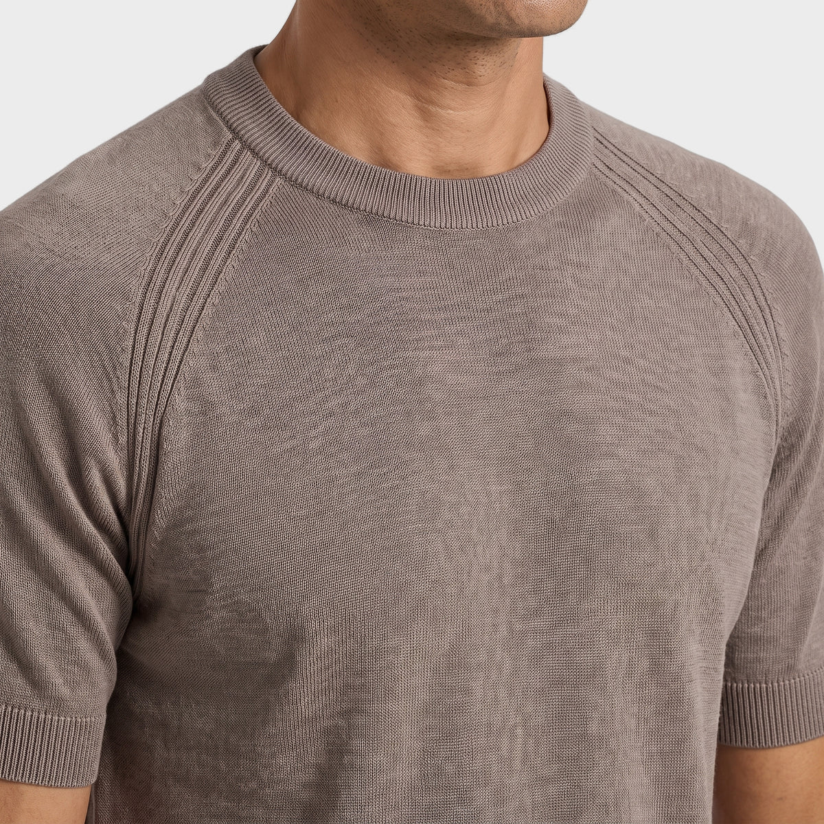 Raglan Linen Knit T-Shirt - Taupe - closeup