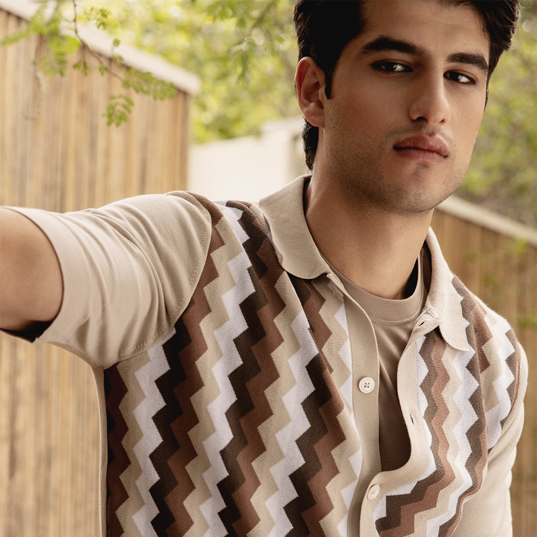The Riviera Chevron Knit Shirt - Beige - closeup